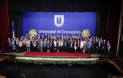 Universidad de Concepción reconoció a 8 trabajadores de Ciencias Químicas por sus 25 años de servicio