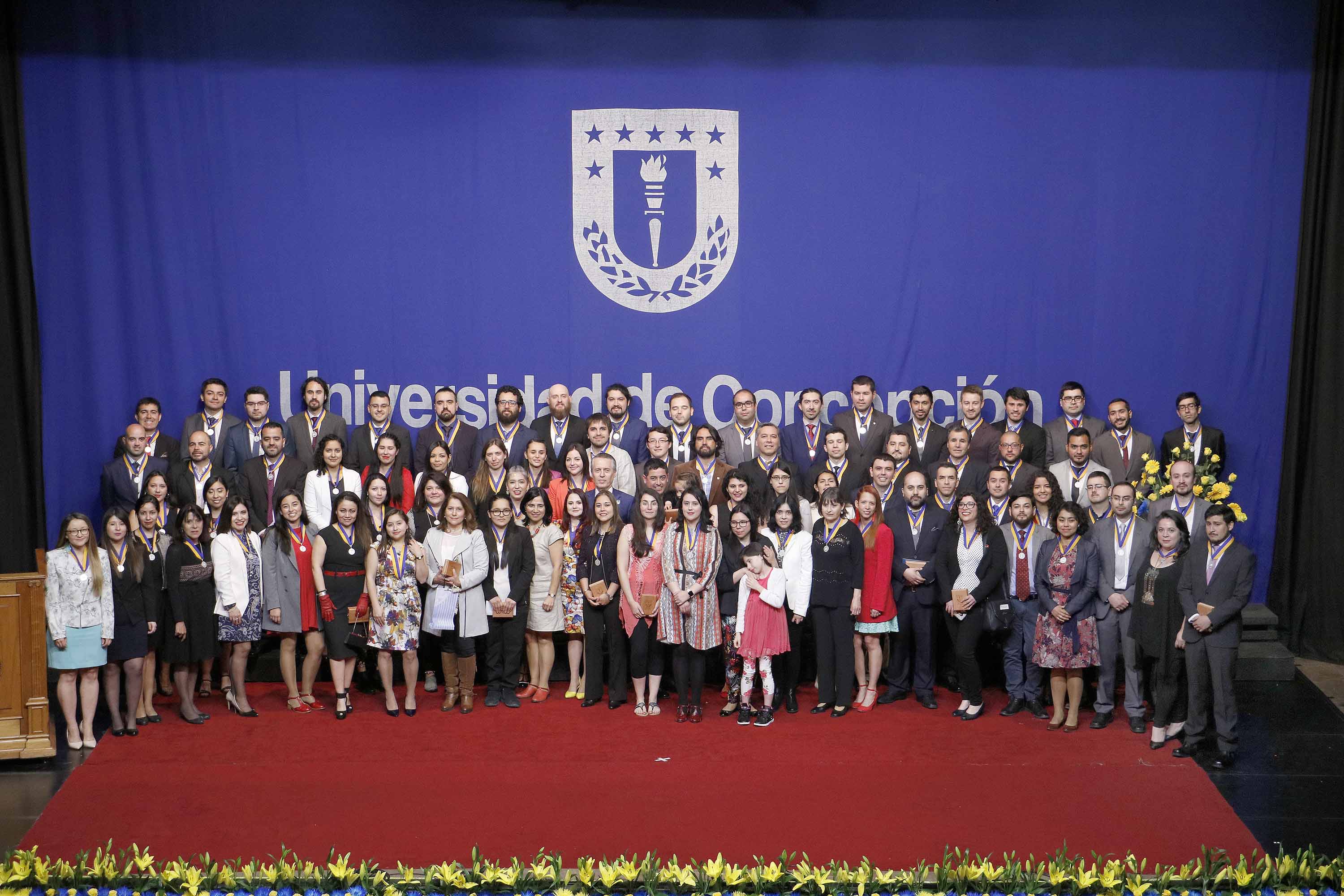 Universidad de Concepción otorga medalla doctoral a 23 graduados de la Facultad de Ciencias Químicas