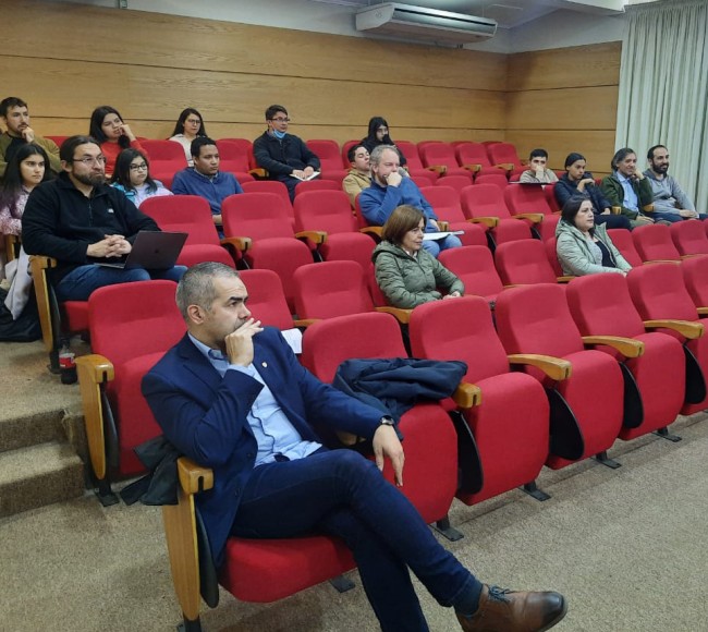 En la Facultad de Ciencias Químicas UdeC se realizó exitoso seminario de investigación