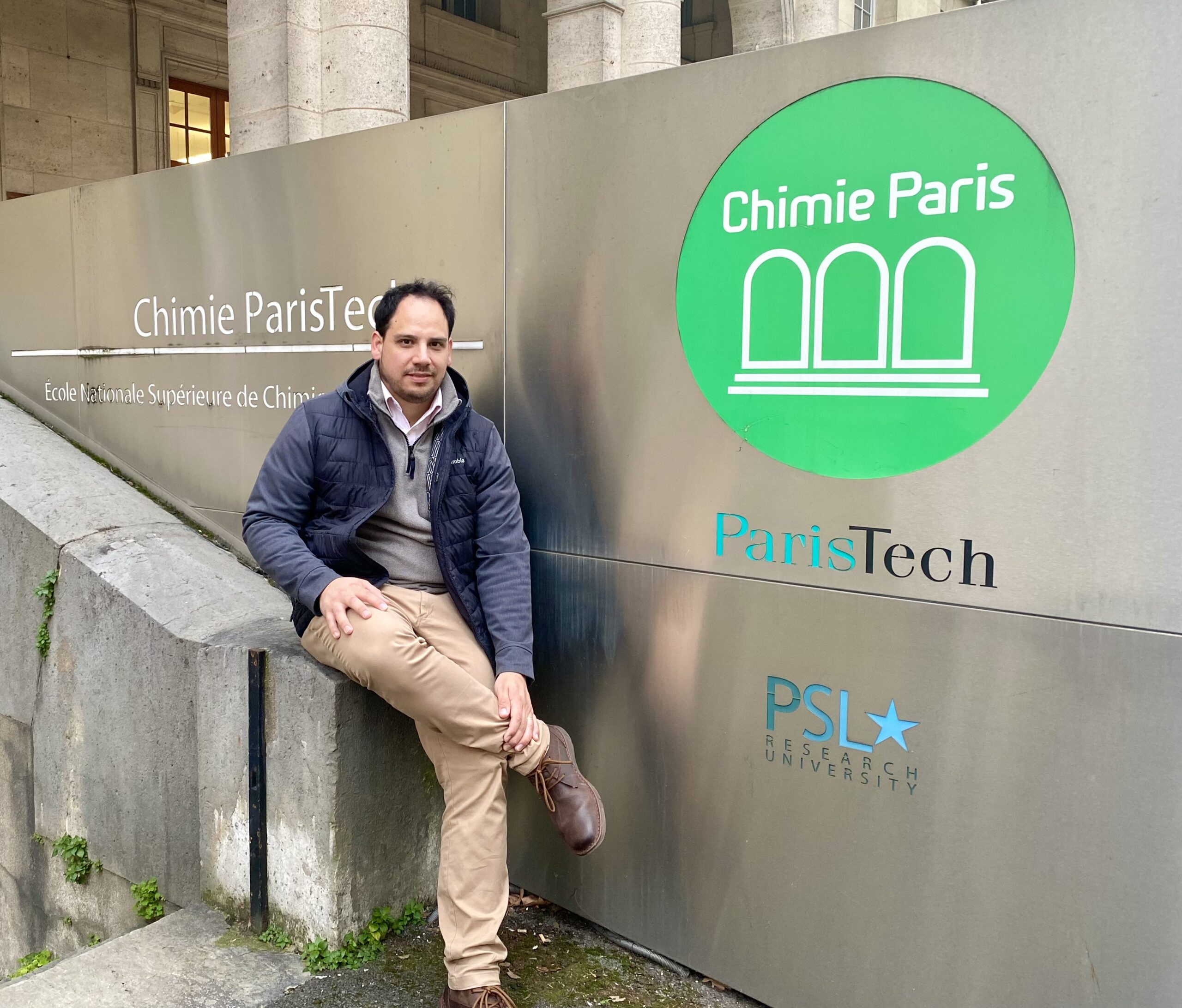 Dr. Nery Villegas potencia colaboraciones académicas mediante visita al instituto Chemie Paris Tech de Francia y a la Vrije Universiteit of Brussels (Bélgica)