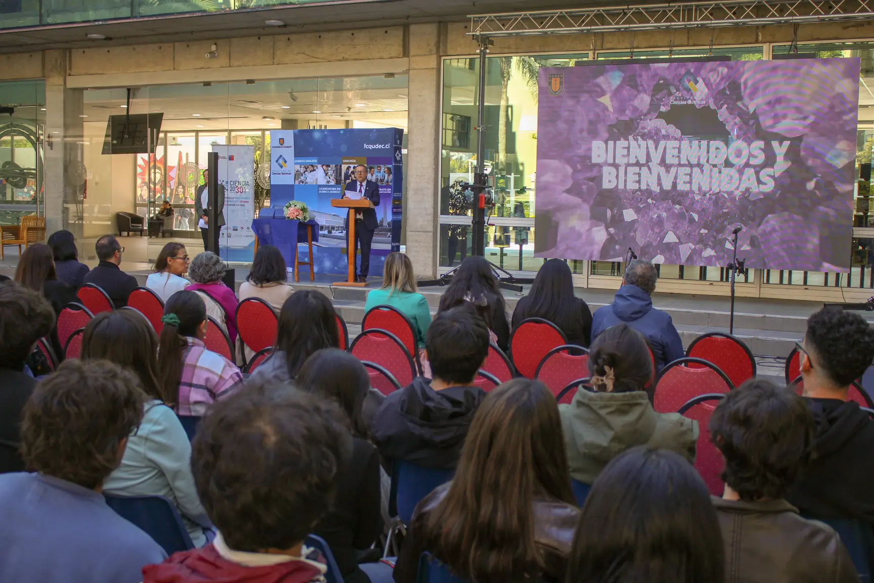 FCQ UdeC dio la bienvenida a su generación 2026 de estudiantes de pregrado FCQ UdeC dio la bienvenida a su generación 2026 de estudiantes de pregrado